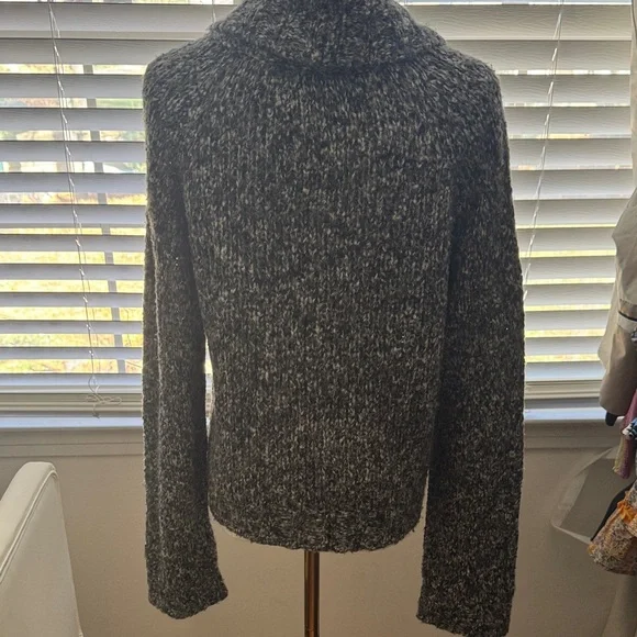 MaxMara Italy cardigan sweater - Picture 2 of 3